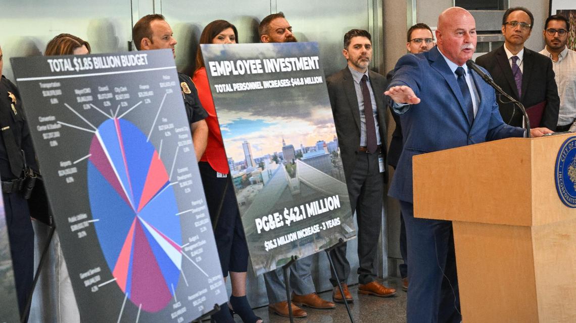 Mayor Jerry Dyer presents his fiscal year 2024 mayor’s budget during a news conference at Fresno City Hall on Thursday, May 18, 2023.