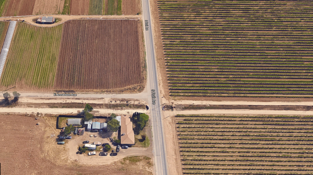 Fresno County Sheriff’s deputies are searching for three armed suspects after a shooting at Annadale and Fruit avenues, southwest of Fresno, on Wednesday, Oct. 3.