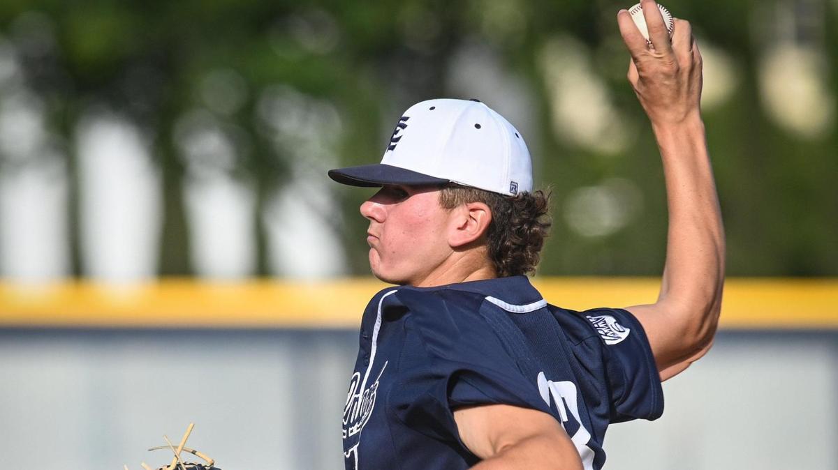 Clovis East’s Alex Righetti pitches in the early innings of their Central Section Division II baseball championship game against Central at Pete Beiden Field on Friday, May 27, 2022.