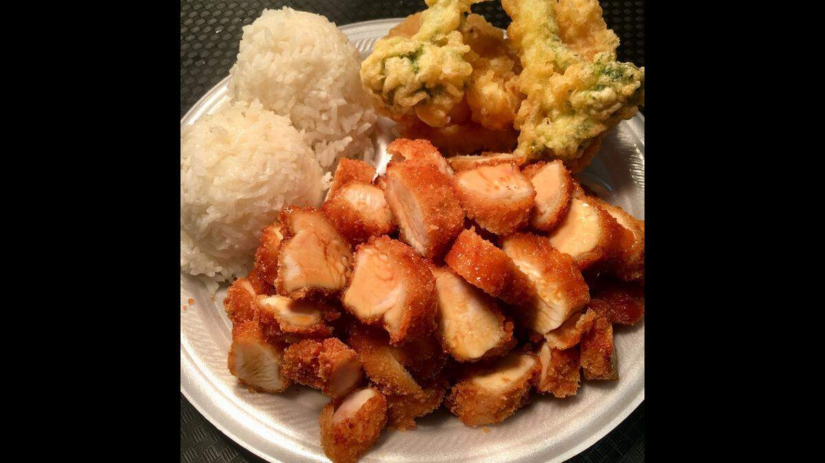The most popular dish at Pete’s Teriyaki is this special fried chicken plate. It comes with crispy, panko-crusted fried chicken, Pete’s signature teriyaki sauce, steamed rice, and tempura vegetables, including broccoli, yams and carrots.