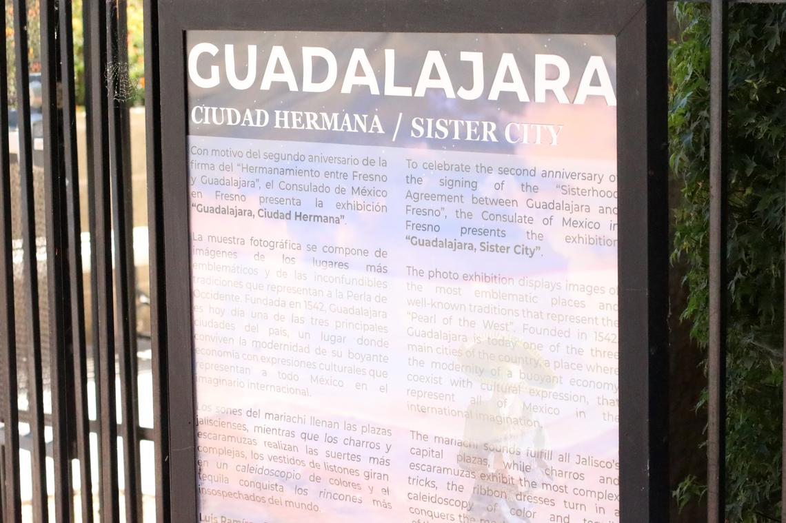 The “Guadalajara, Sister City” photographic exhibition commemorates the second anniversary of the signing of the “Sisterhood Agreement between Guadalajara and Fresno”.