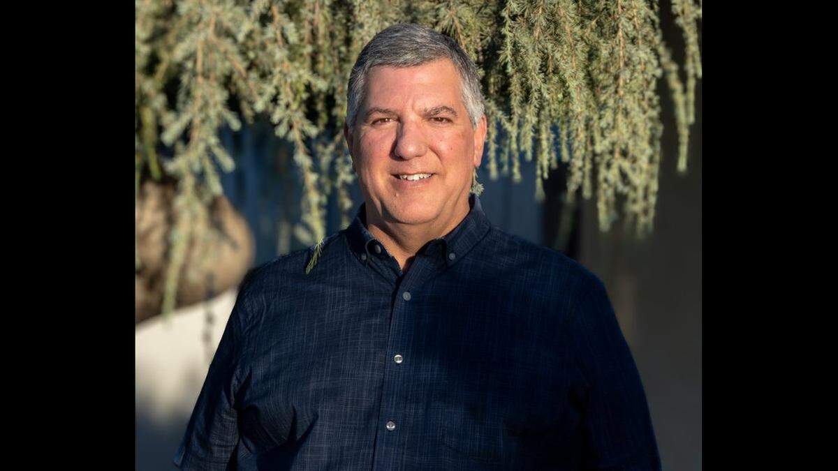 Government revenue consultant Wayne Padilla is running for Madera’s mayoral seat in the November 2024 election.