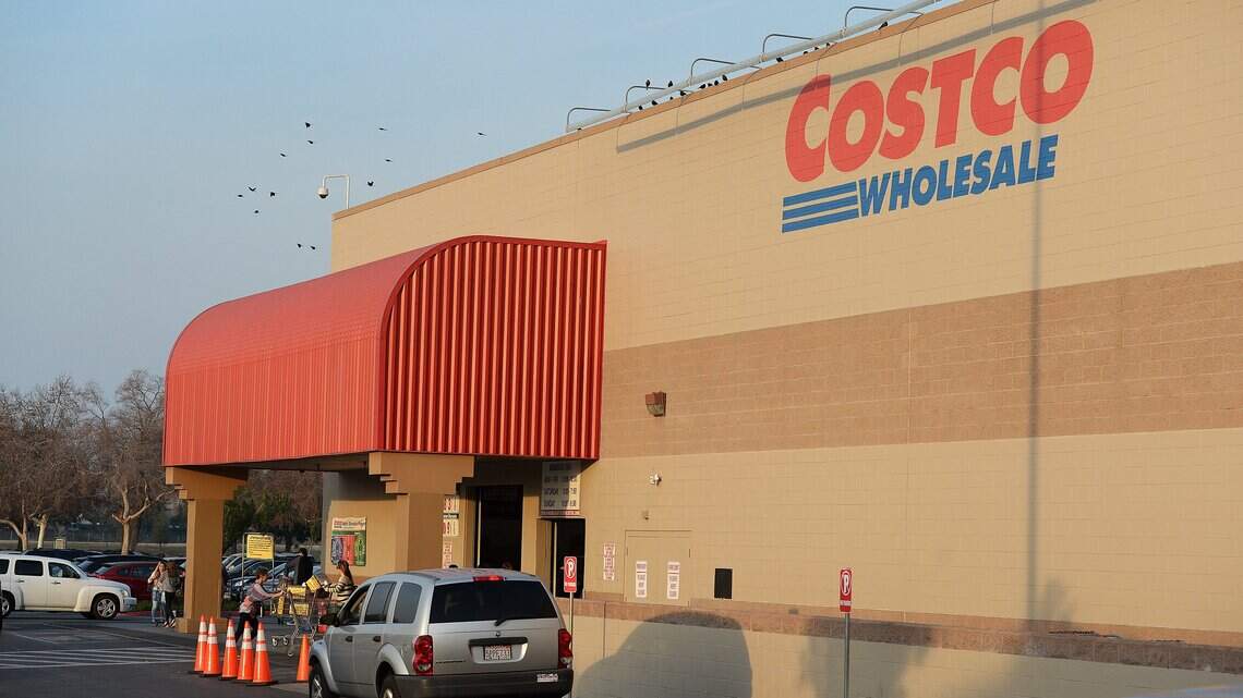 Which Fresno grocery & retail stores will be open, closed for Fourth of July?