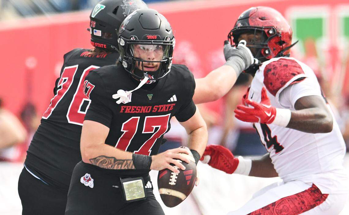 Fresno State quarterback Carson Conklin scrambles against San Diego State Saturday, Oct. 24, 2025 in Fresno.
