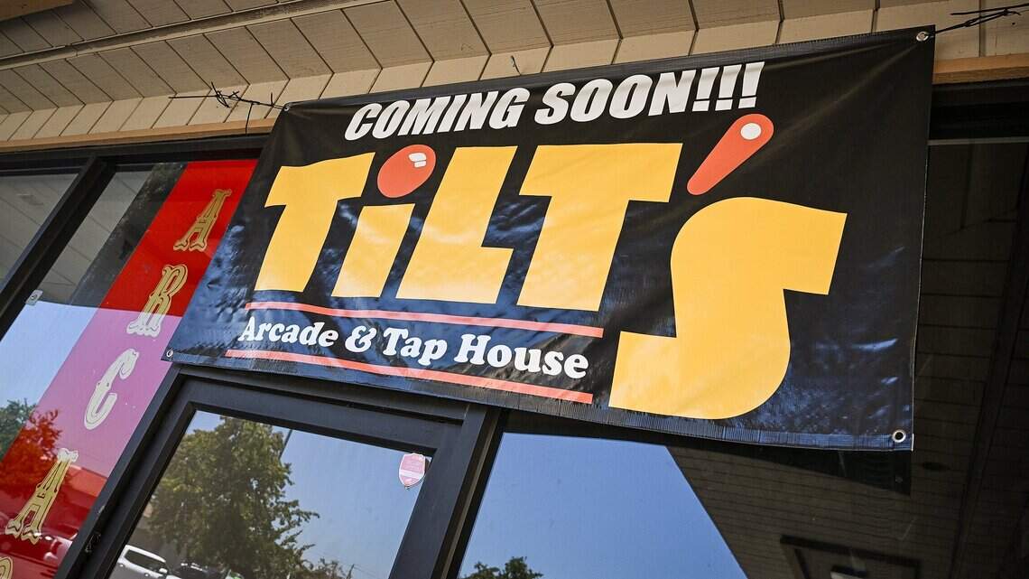 Rock radio DJ opening ‘barcade’ in Clovis for a ‘nostalgic entertainment experience’
