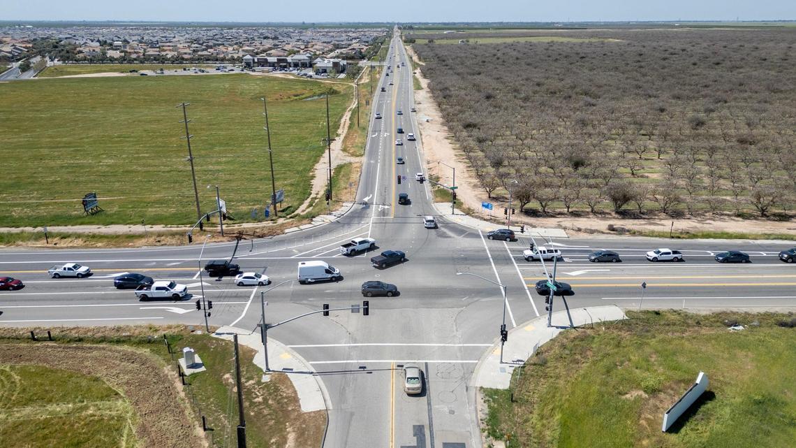 Traffic crosses through the Highway 41 and Avenue 12 intersection in Madera County on Wednesday, April 9, 2025. Both Highway 41 and Avenue 12 will be going under major widening construction projects in the coming months and years.
