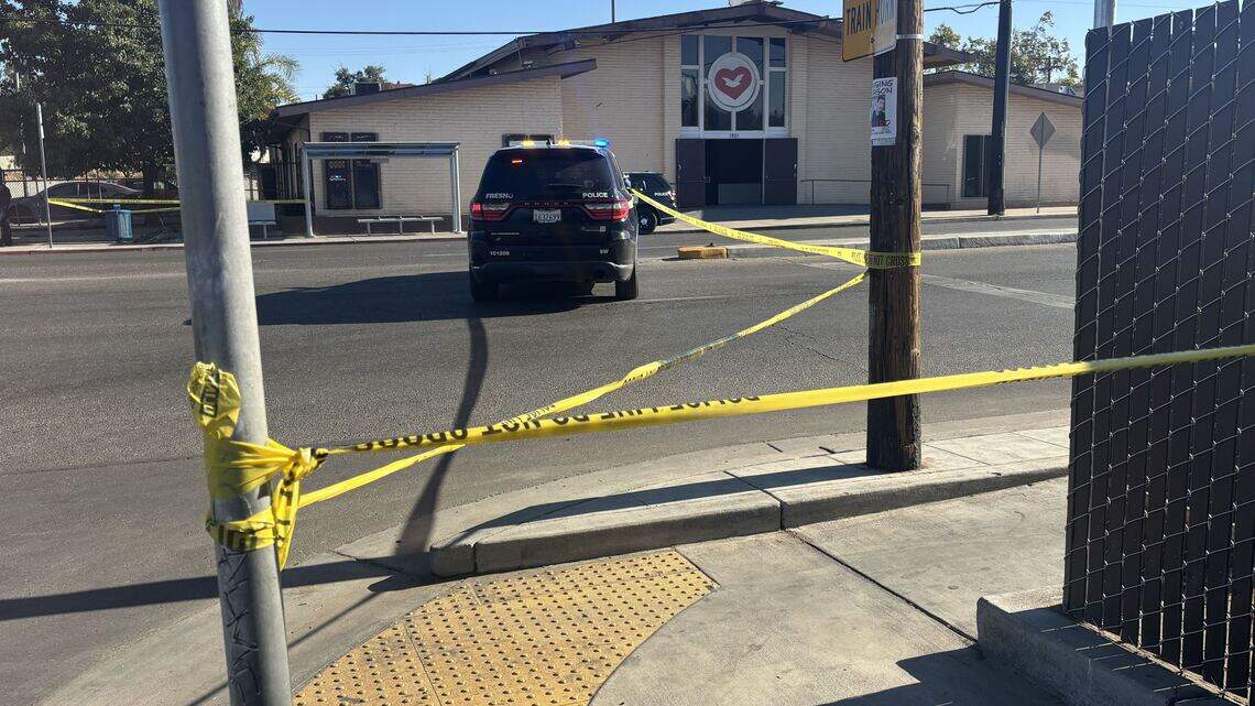 Man riding bicycle on Belmont attacked by suspect with hatchet, Fresno police say