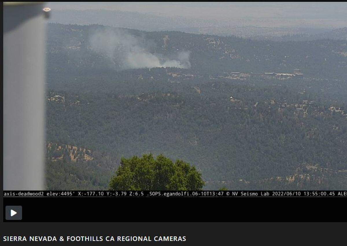 Screenshot from alertwildfire.org.