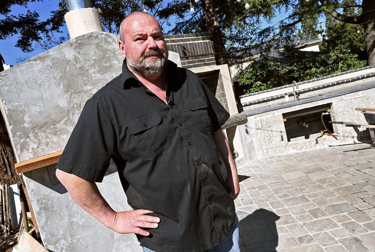 Vatche Moukhtarian says landscaping and patio work completed by former Sanger Mayor and contractor Joshua Mitchell made his yard look like a “dumpsite.” Moukhtarian is taking Mitchell to court, seeking $200,000 in damages.