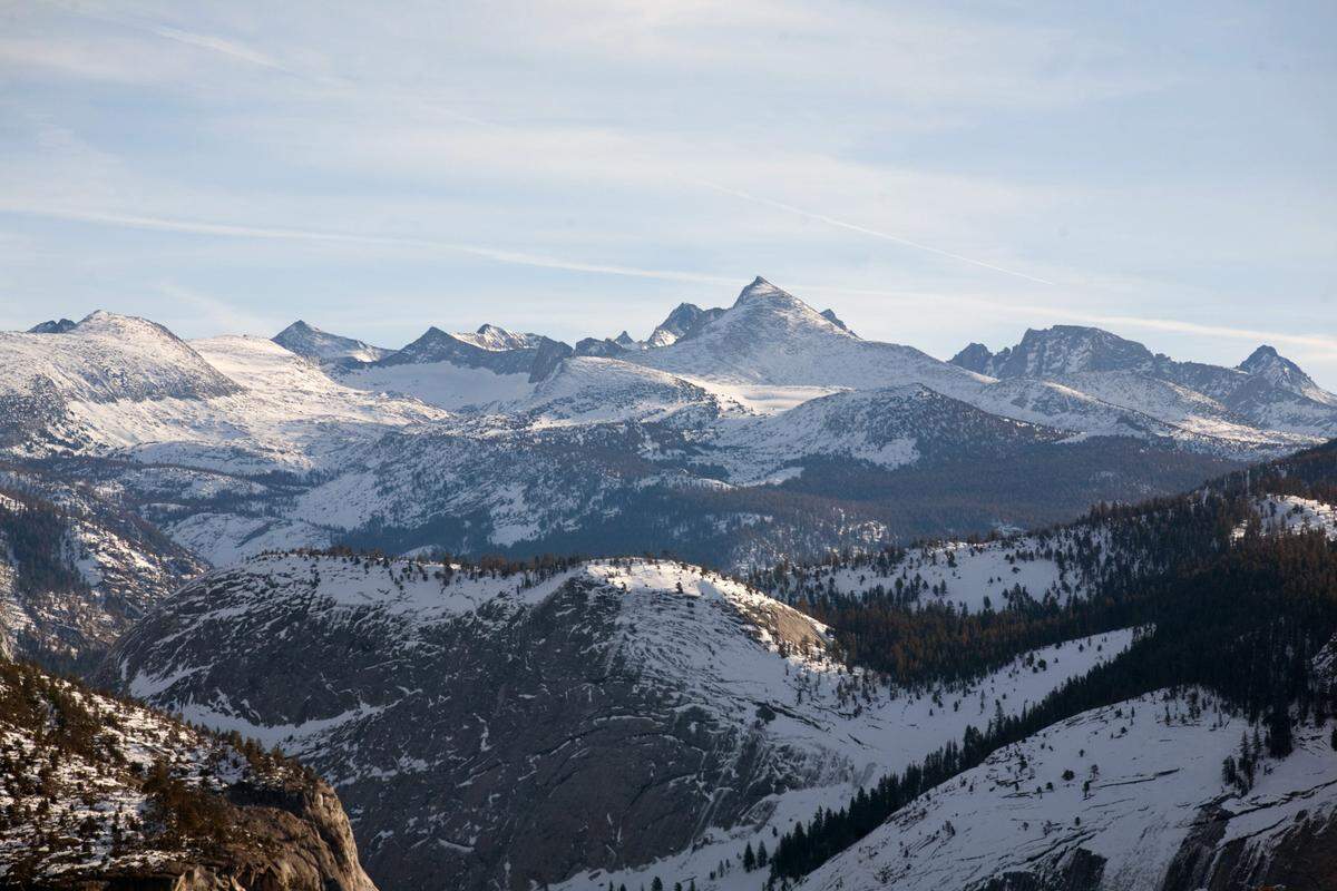 In this January 2010 photo, Mount Lyell, the highest peak, top right center, is visible from Glacier Point in Yosemite National Park. 