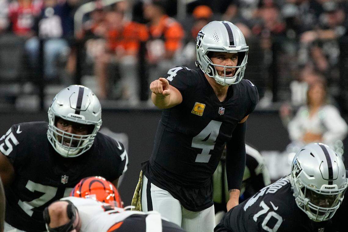 Las Vegas Raiders quarterback Derek Carr during an NFL game against the Cincinnati Bengals, Sunday, Nov. 21, 2021, in Las Vegas.