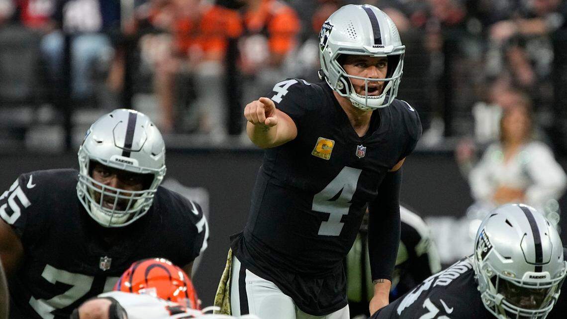 Las Vegas Raiders quarterback Derek Carr during an NFL game against the Cincinnati Bengals, Sunday, Nov. 21, 2021, in Las Vegas.