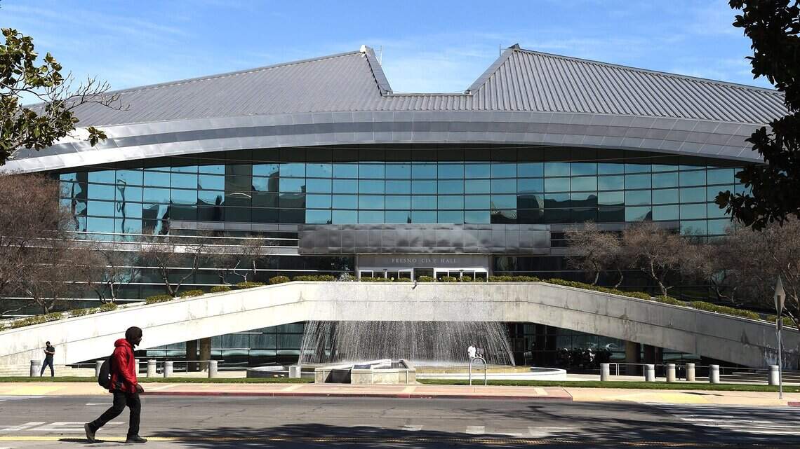 How much do Fresno city employees make? Here’s what our searchable database shows