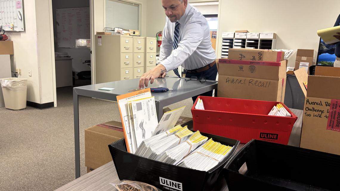 Avenal voters recall four city councilmembers amid legal challenges