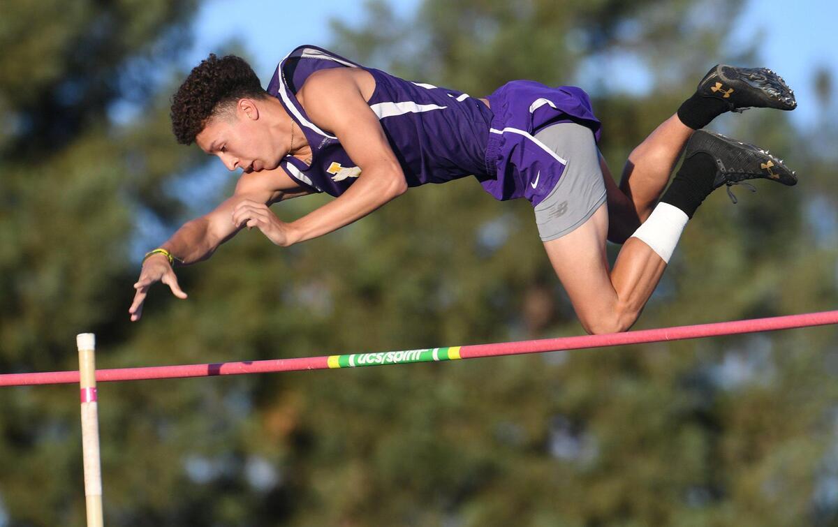 Lemoore’s Shane Bagley clears in the pole vault at the CIF State Track and Field Championship finals Saturday, May 28, 2022 in Clovis.