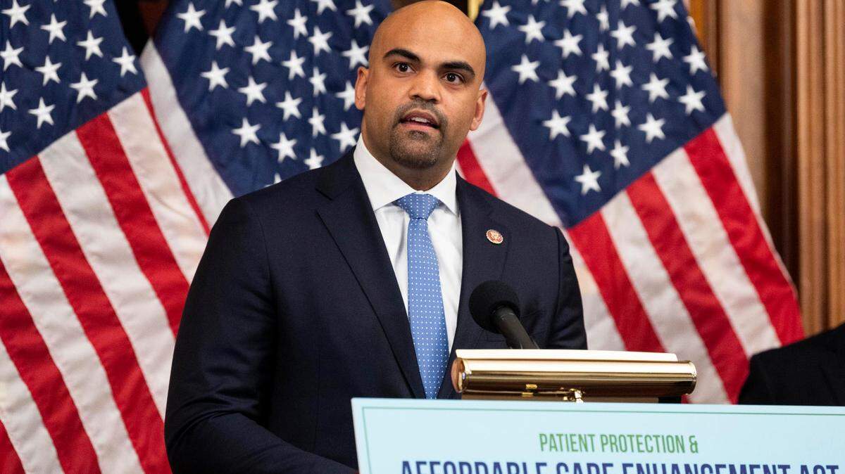 El representante estadounidense Colin Allred, que hablará en Washington, D.C. en 2020, se enfrentará al senador Ted Cruz en noviembre.