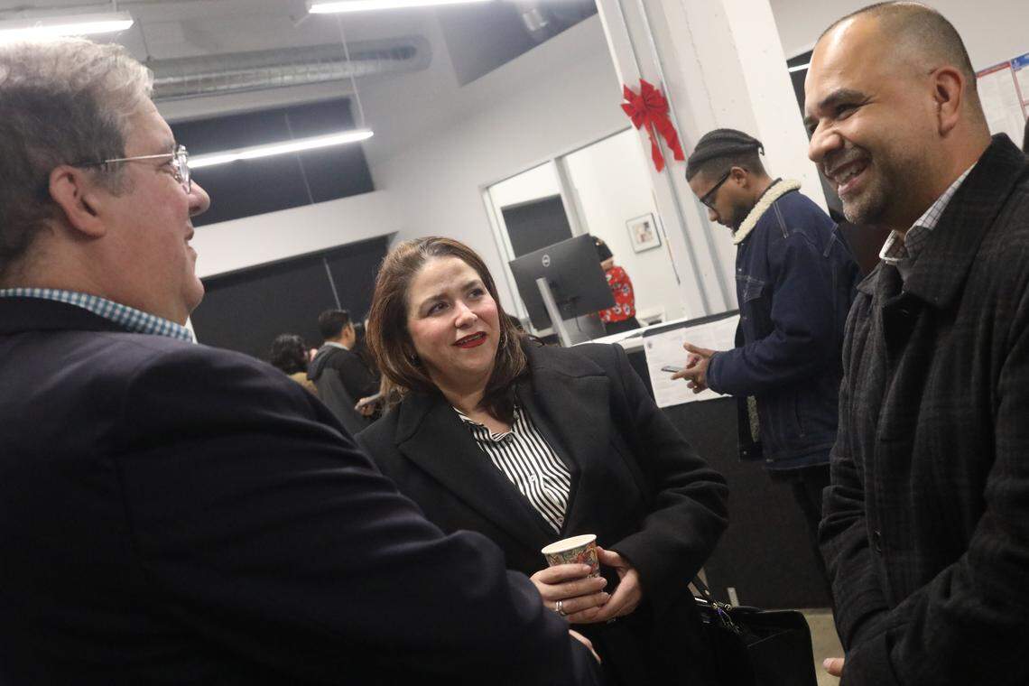 Community members had the opportunity to meet reporters and editors and take photos with Bee's mascot Scoopy while enjoying pan dulce and hot chocolate.