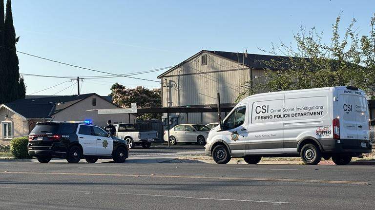 Man hospitalized after shooting at Fresno apartment complex, police say