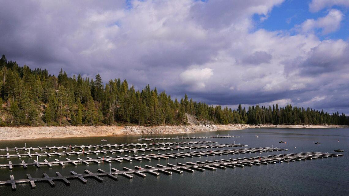 Want to visit this popular Fresno County lake this weekend? Here’s what you need to know