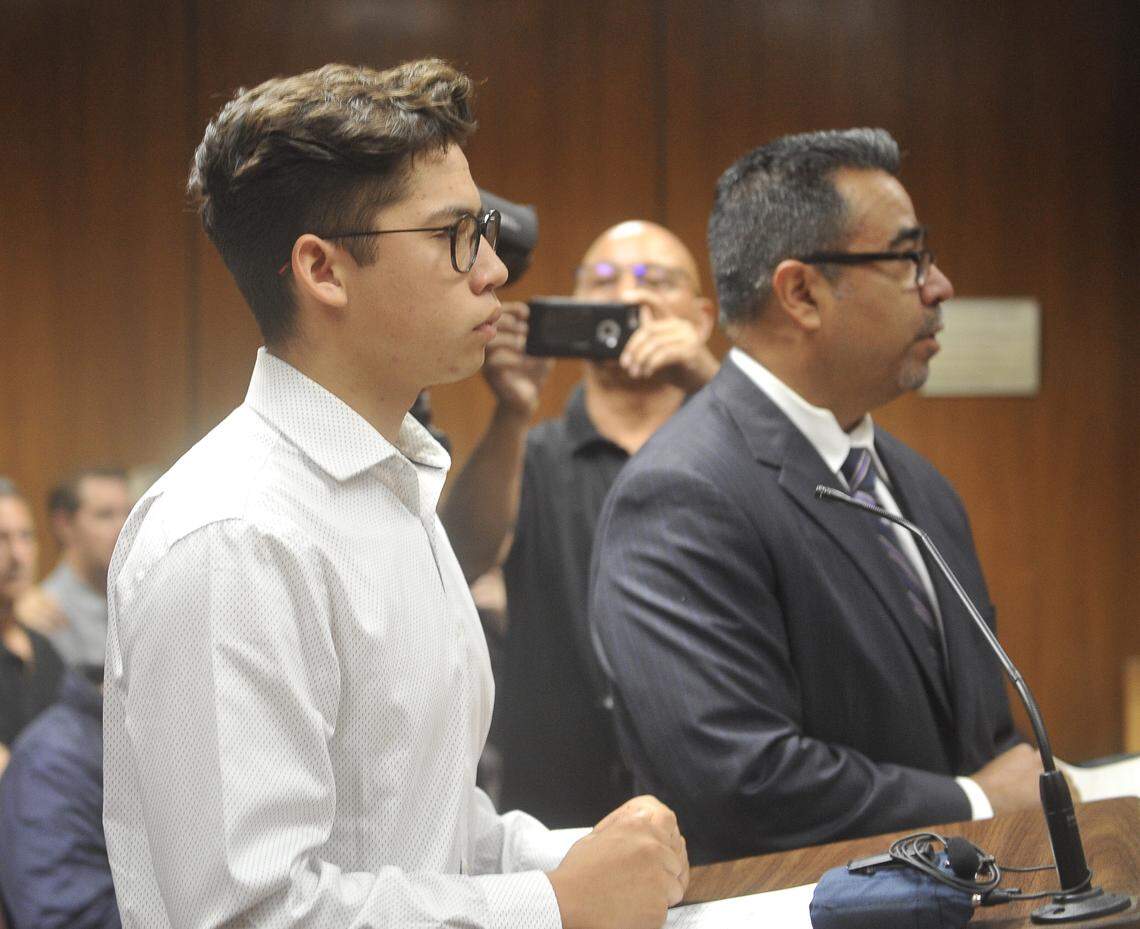 Rogelio Alvarez Maravilla during his arraignment in Fresno County Superior Court with his attorney Eddie Ruiz, Friday morning Oct 5, 2018.