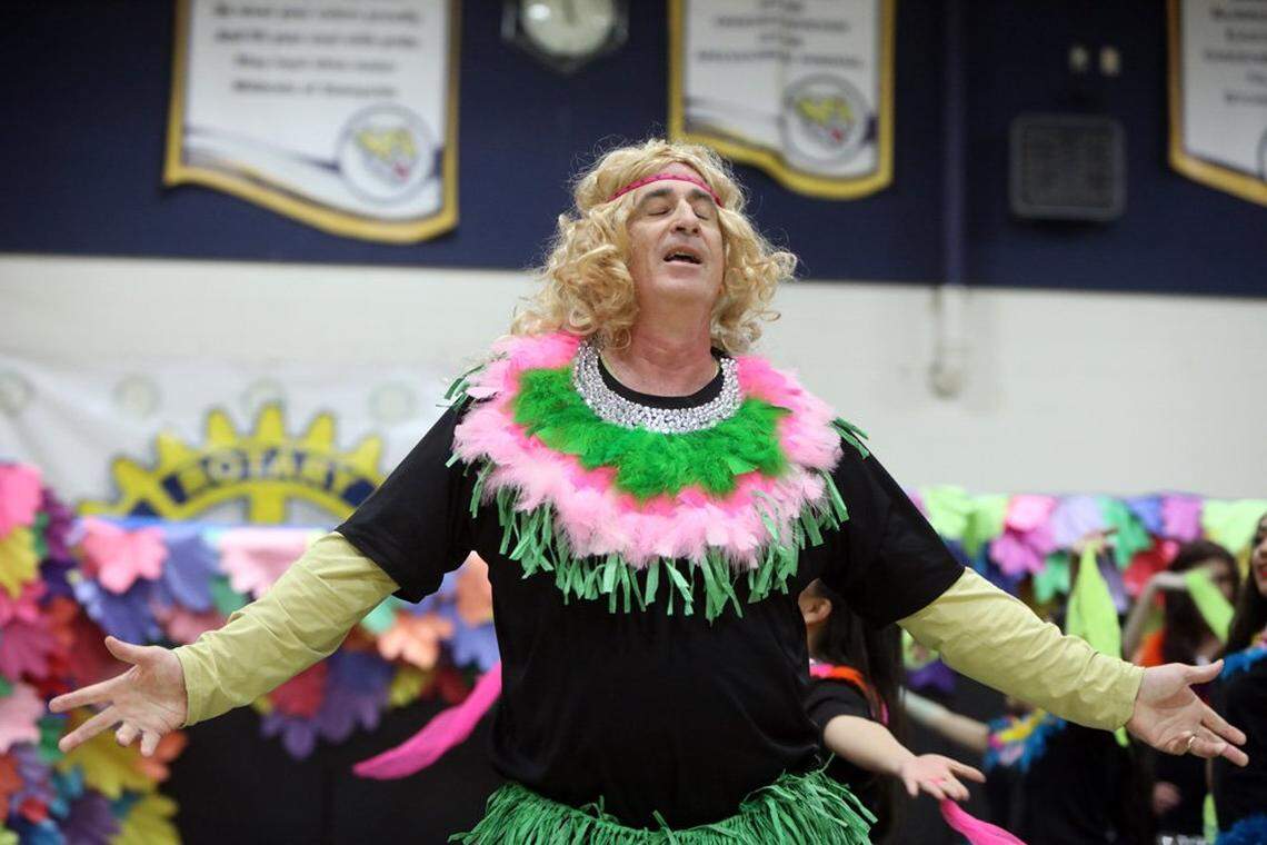 Sunnyside High School Principal Tim Liles tied for second place in the large-school category of the 2017 Principal’s Lip Sync contest held in April 2017 at Sunnyside High School. He won $2,000 in scholarship money for his students.