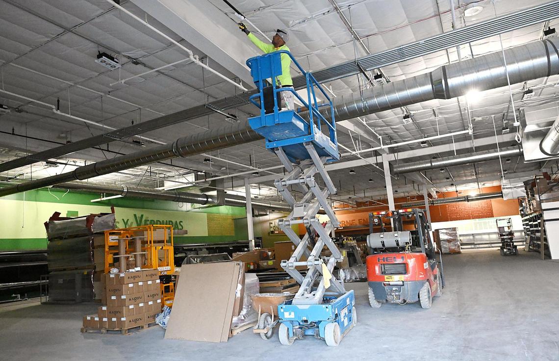 Construction continues for the new El Super grocery store to be located in the former Manchester Center Sears location.