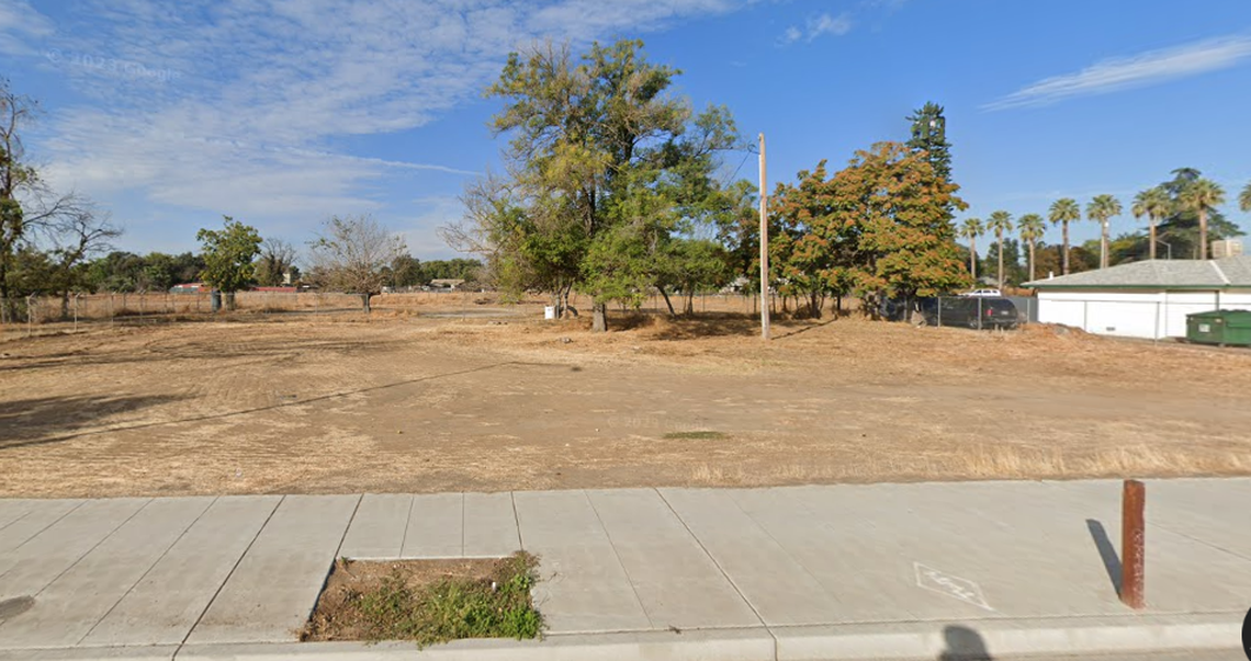 This empty lot at 158 S. Peach Ave. could become the site of a new technology hub in southeast Fresno.