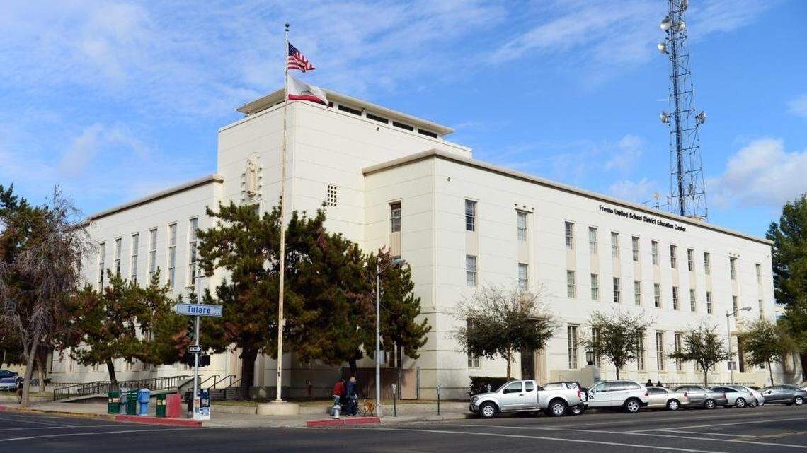 The Fresno Unified School District headquarters in downtown Fresno. CRAIG KOHLRUSS/THE FRESNO BEE