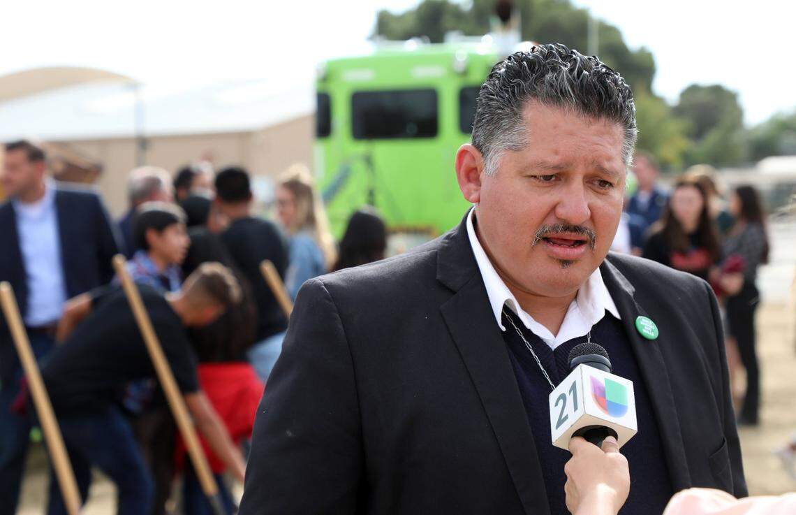 Huron Mayor Rey León at a press conference on Nov. 1, 2018 for the groundbreaking of the Arroyo Pasajero Creek Bridge. Fresno Bee file.