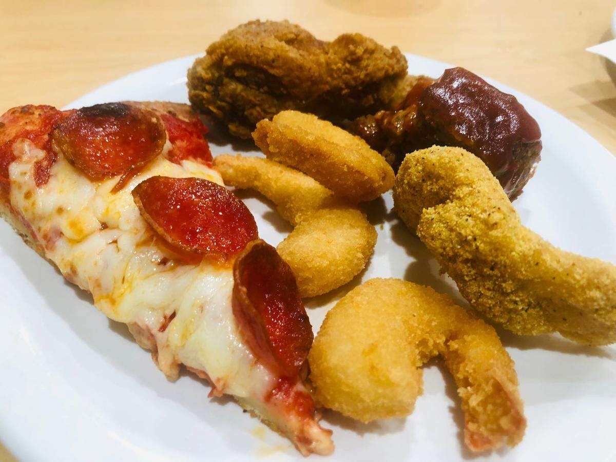Golden Corral became the latest buffet to open in Fresno. The number of buffets have declined but there are still some all-you-can-eat restaurants.