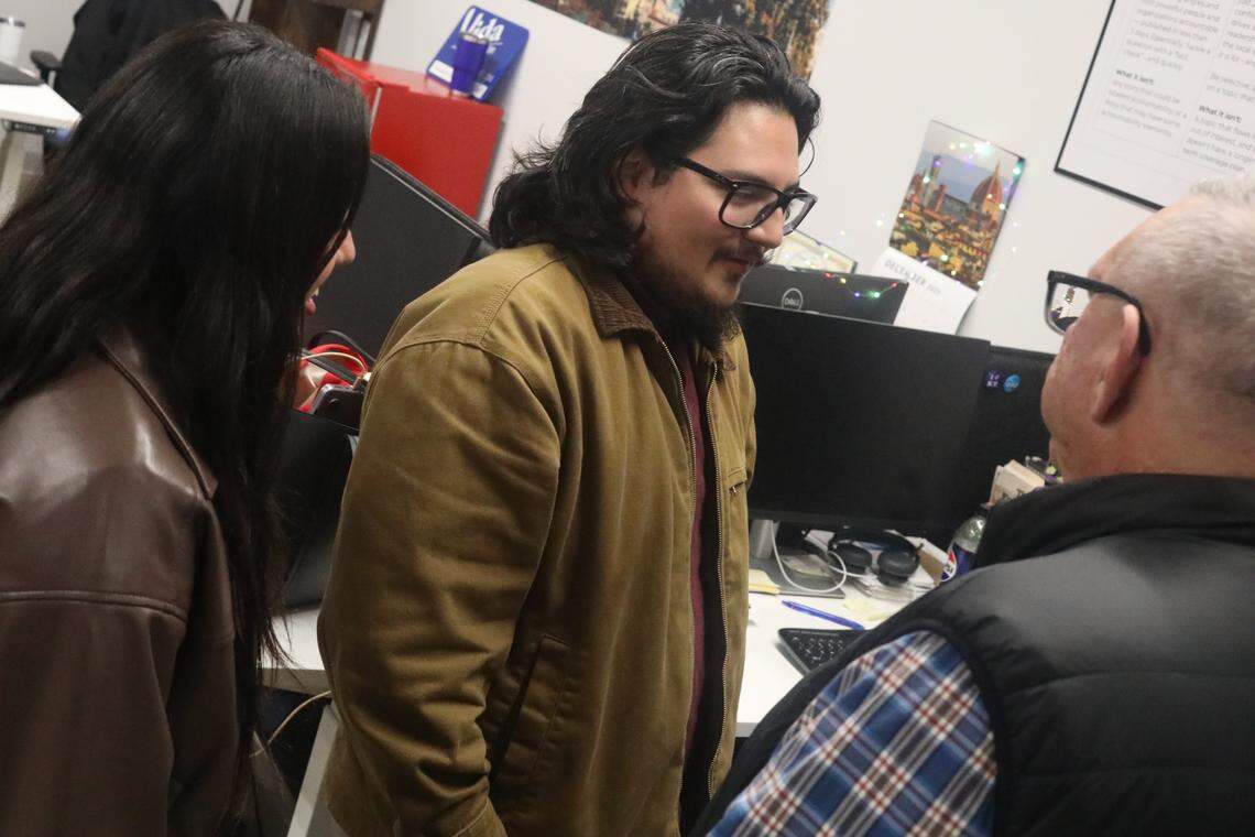 Community members had the opportunity to meet reporters and editors and take photos with Bee's mascot Scoopy while enjoying pan dulce and hot chocolate.