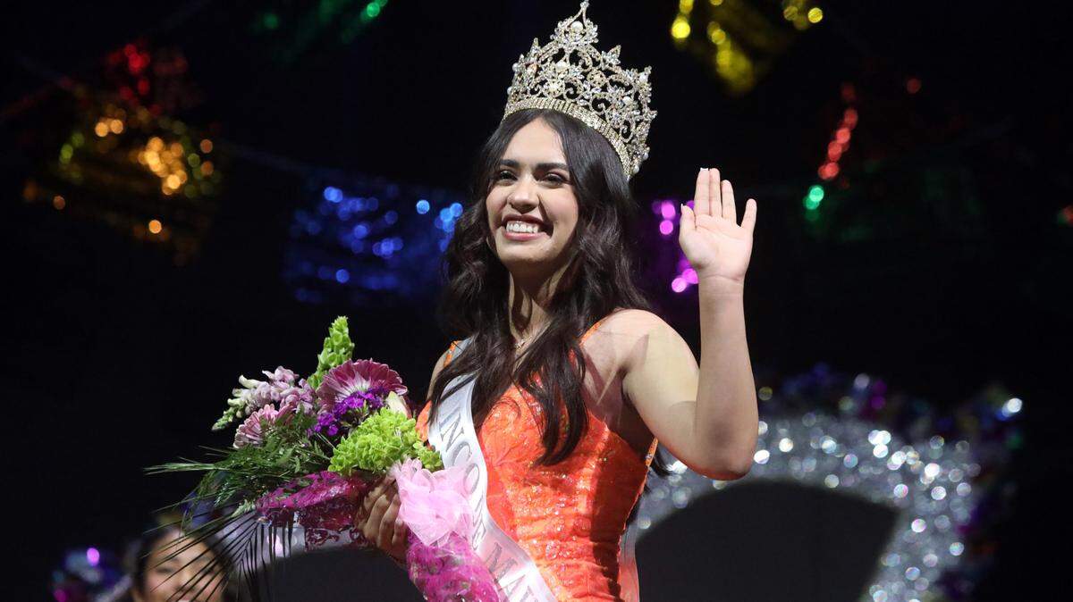 Andrea Parra-López was crowned Dinuba Cinco de Mayo Queen at the April 27, 2024 pageant held at Dinuba High School. She will participate in the May 4 Cinco de Mayo parade from downtown Dinuba to Rose Ann Vuich Park.
