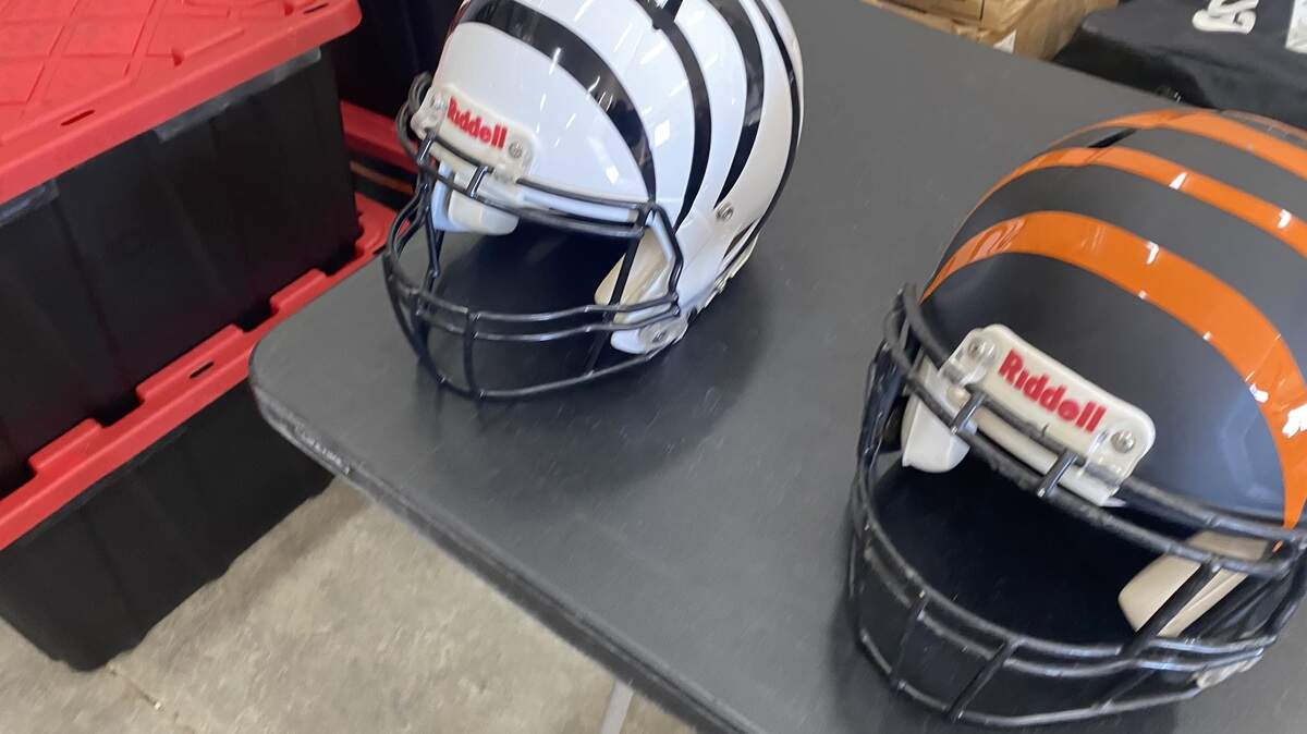 bengals kids football helmet CINCINNATI BENGALS NFL Riddell SPEEDFLEX Authentic Gameday Football Helmet