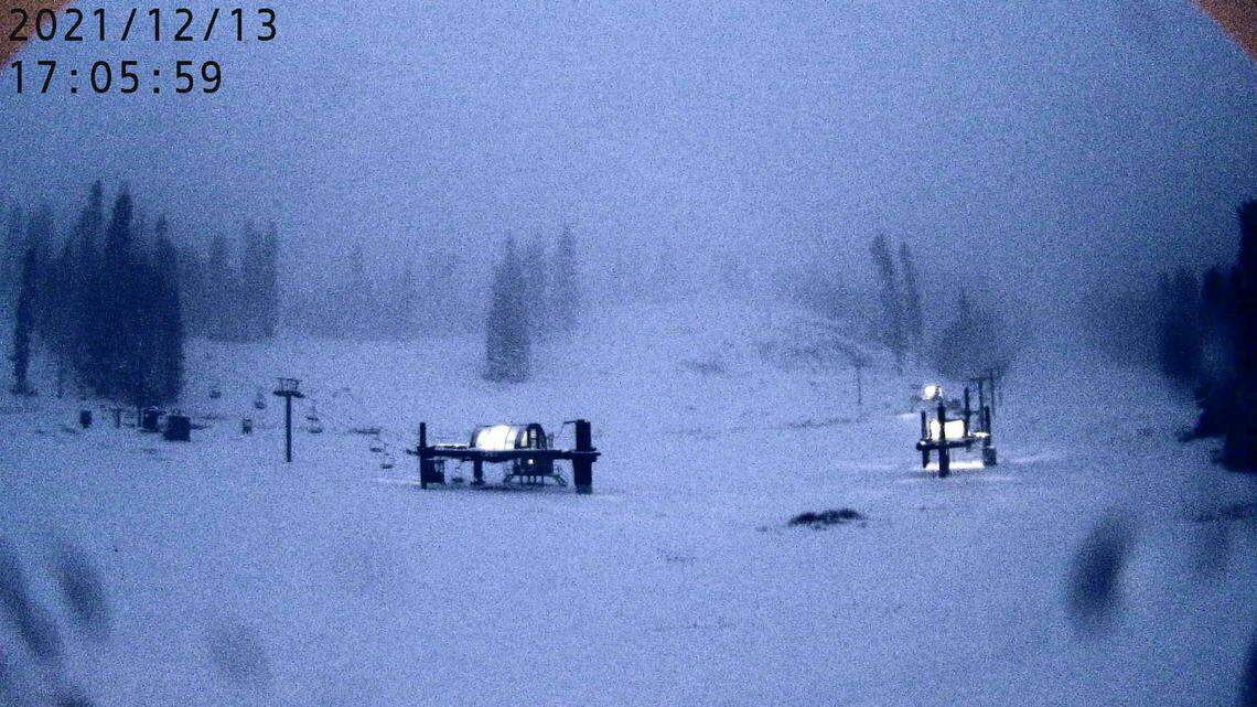 Sierra winter travel info: Snow closes two Yosemite National Park roads for the season