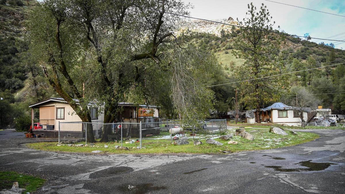Mobile homes in the El Portal Trailer Park near Yosemite on Tuesday, Dec. 28, 2021. Residents of the park are being told to move out without compensation March 13.