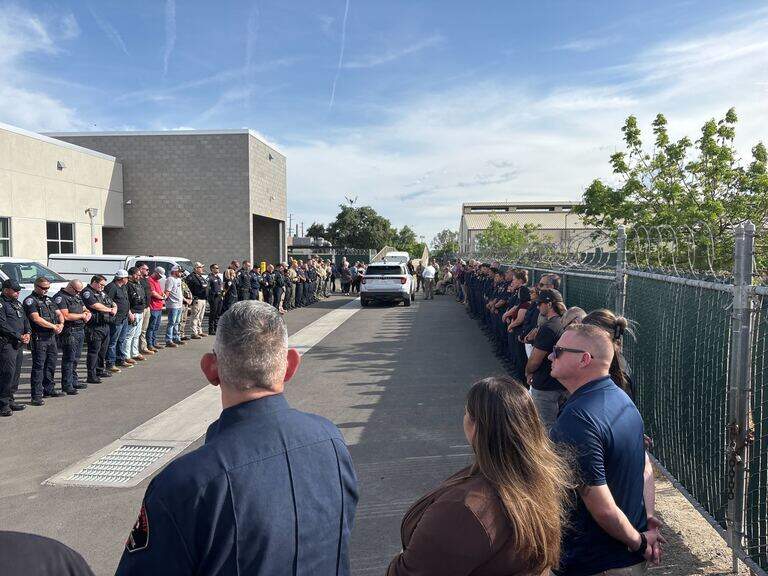 Deputy shot and killed in Porterville after eviction notice | Fresno Bee