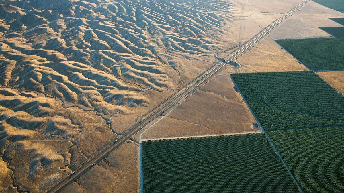 Irrigated fields in the Westlands Water District border Interstate 5 west of Tranquillity in 2015.