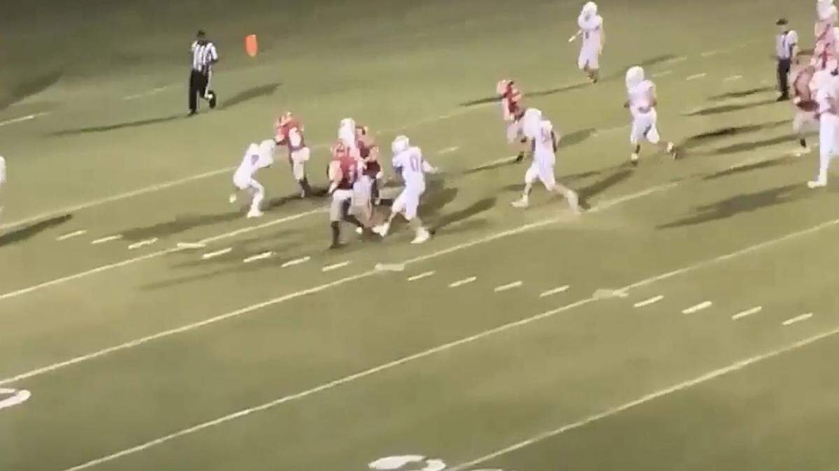Matthew Luna scores the game-winning touchdown for Fowler.