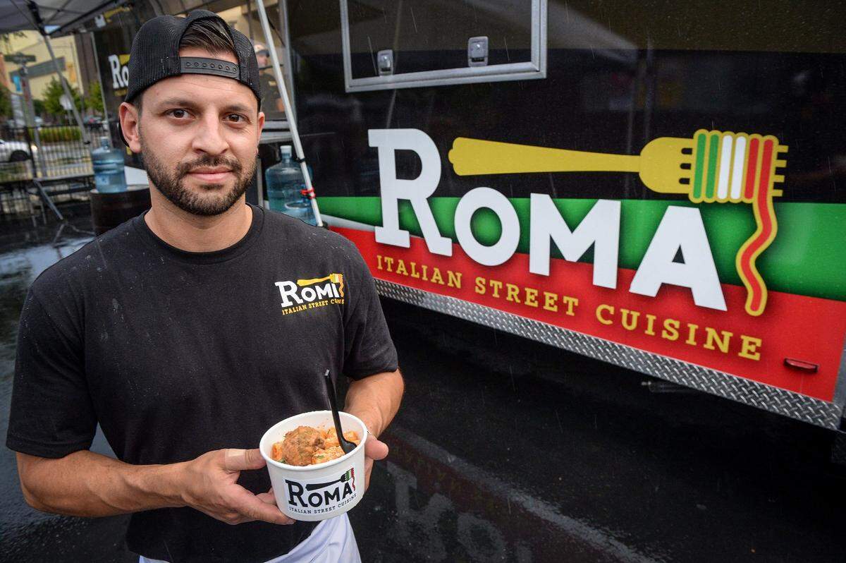 Andrew DiNuzzo and his food truck, Roma Italian Street Cuisine, are featured in this Fresno Bee file photo from 2019. He is planning to open a restaurant at Chestnut and Shepherd avenues in Fresno this fall.