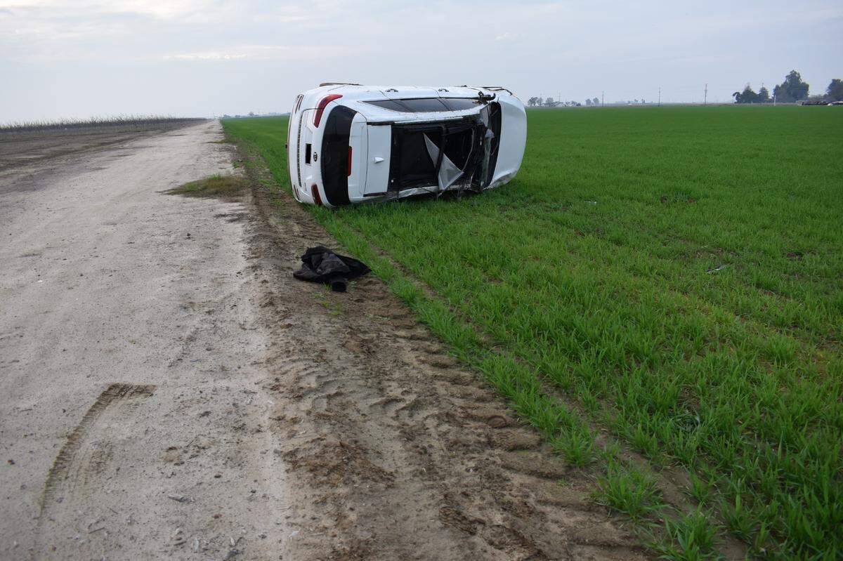 A man deputies identified as Jorge Lua, 36, crashed the stolen Kia Sorento he was driving around 2:30 p.m. Jan. 17, 2022, after running a stop sign near Sixth and Houston avenues, according to the Kings County Sheriff’s Office.&nbsp;