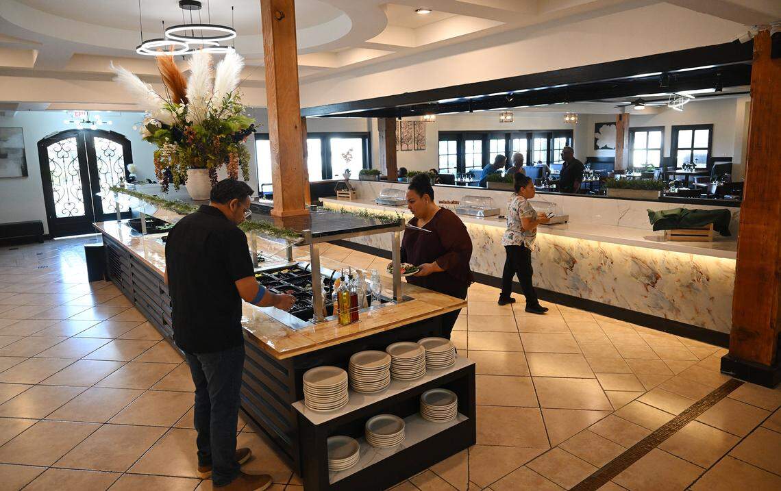Dosan A Social Eatery has opened along Shaw Avenue between Villa and Minnewawa avenue offering a salad bar, pictured, a buffet and a high end bar in Clovis.