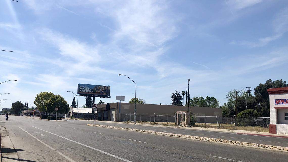 A vacant plot of land sits next to an empty building on Ventura Avenue between south Orange and Cedar avenues. Fresno City Councilman Luis Chavez is launching a new business incentive pilot program to bring jobs to the Kings Canyon Road and Ventura Avenue corridors.