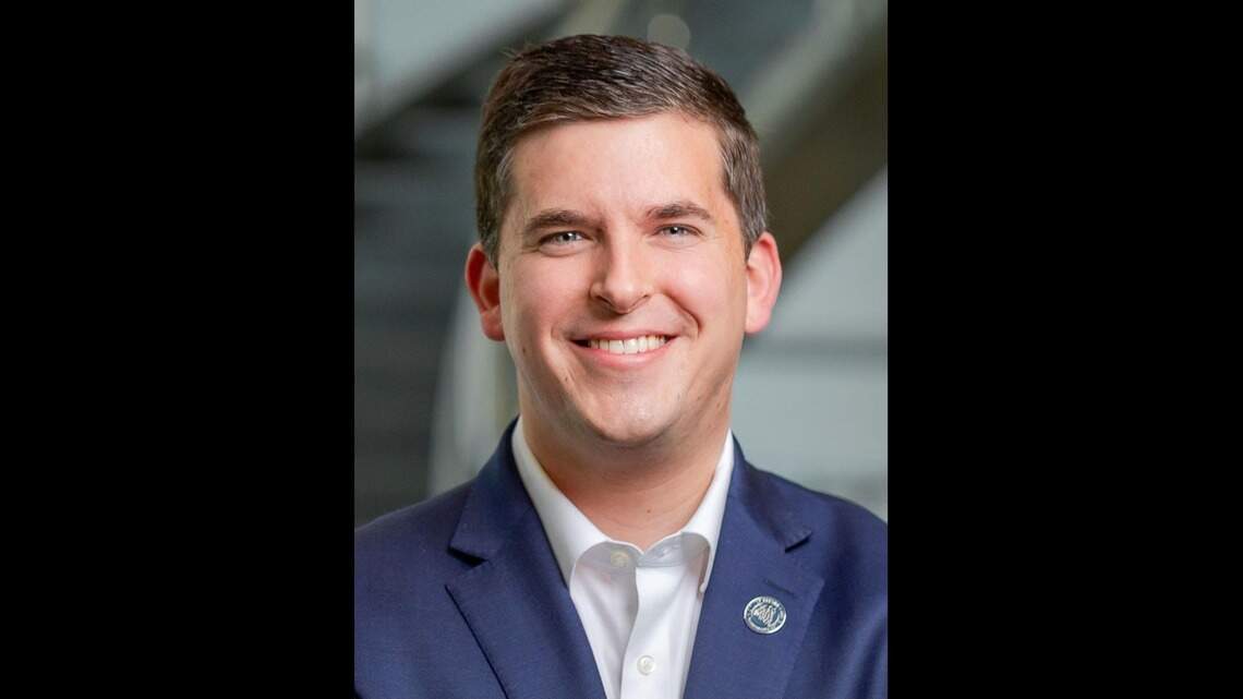 Incumbent Maxwell unopposed for Fresno District 4 council seat. What are his priorities?