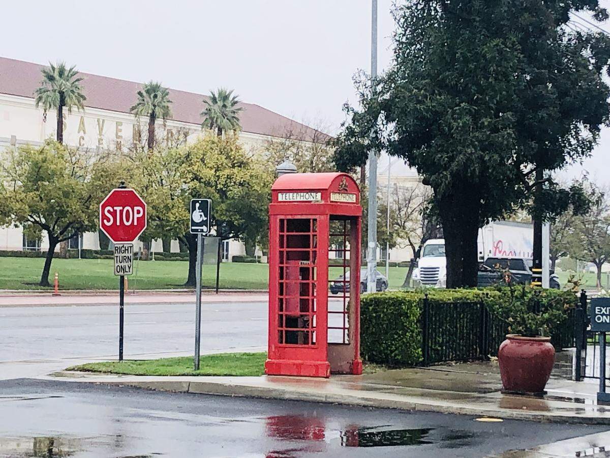 There are two London red telephone booths located across from the Fresno State campus and at a shopping center anchored by a Starbucks. The booths no longer have payphones inside but people are regularly drawn to them to take a photo next to it.