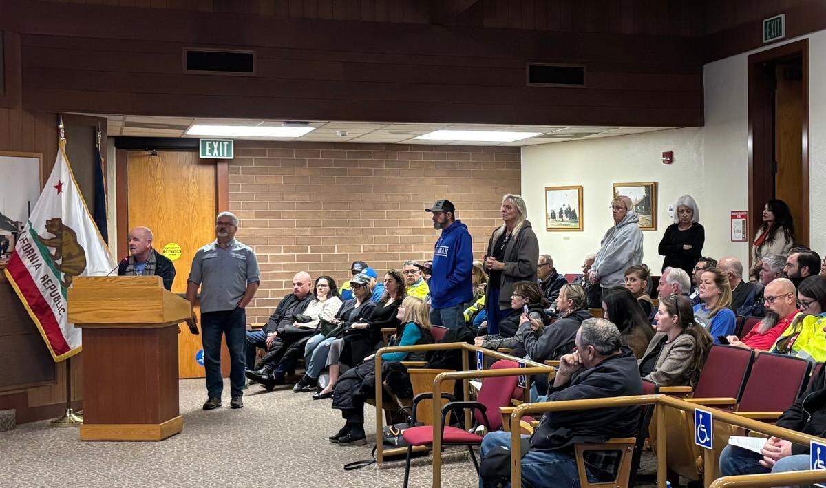 Clovis resident Eric Rollins asks Clovis City Council to support the “non-sanctuary city” designation during Feb. 4, 2025 meeting.