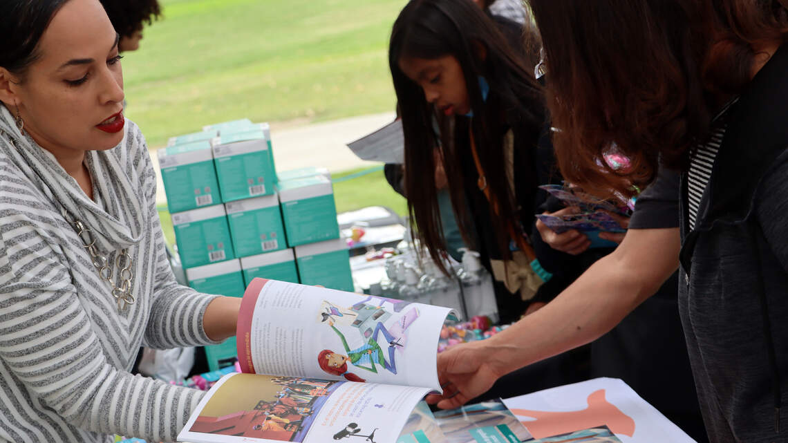 Fresno State organiza feria educativa para estudiantes y padres hispanohablantes