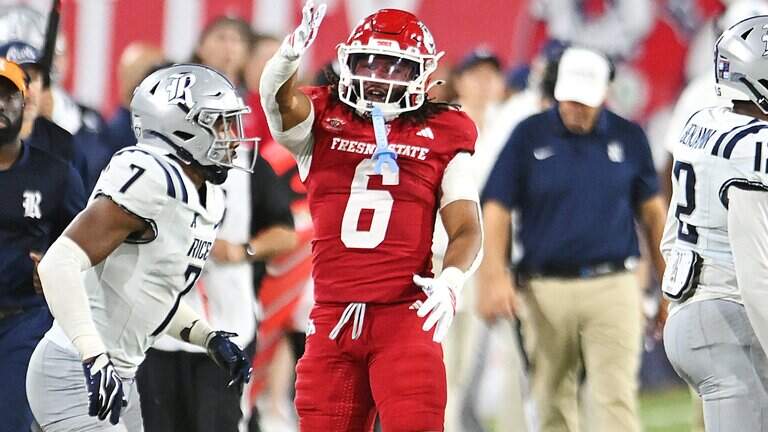 Quarterback Mandal shows toughness, next-play mentality as Fresno State wins third straight game