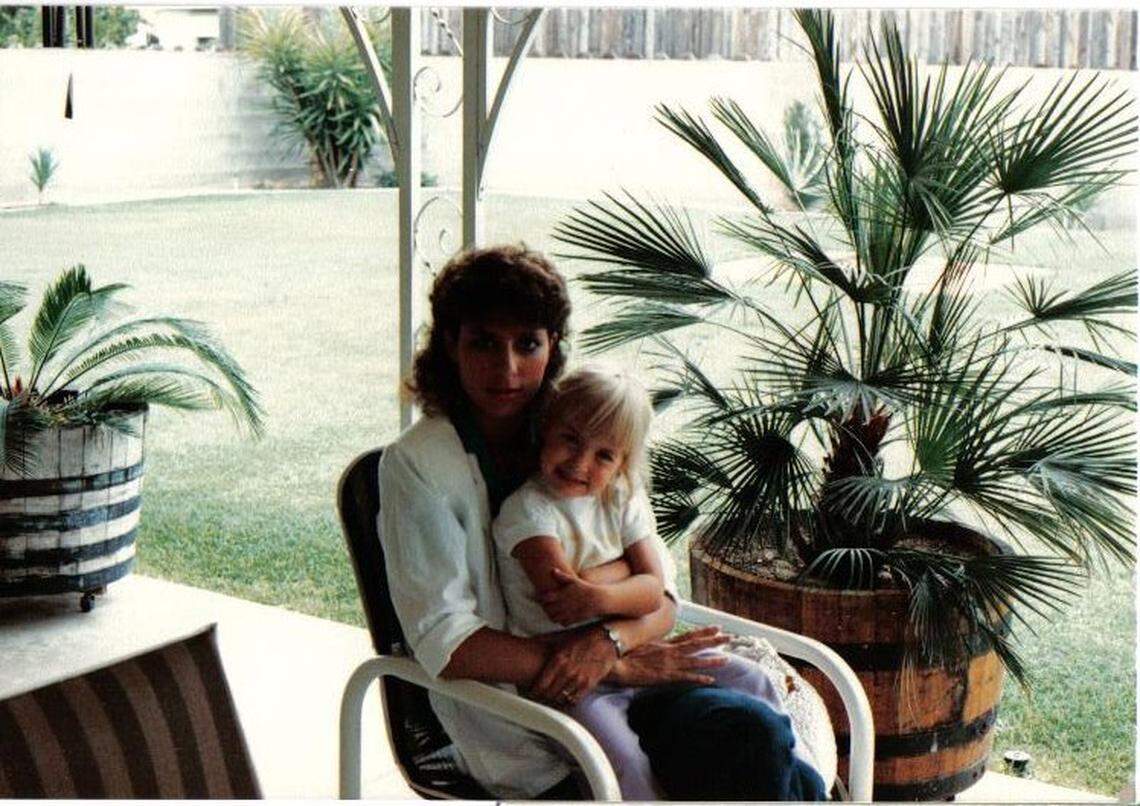 A photo believed to be from 1985 of Shannon Saville Cagle, 23, and her daughter, Desiree. The young mother who was killed in Clovis in 1985, according to the Fresno County Sheriff’s Office. No arrest has ever been made in her slaying.