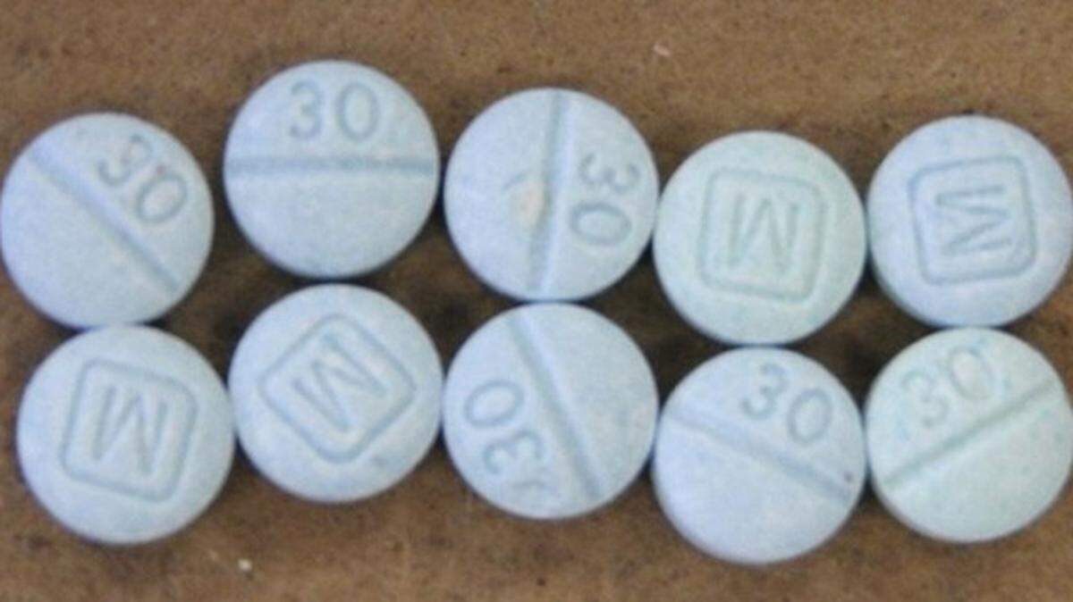 The Fresno County Sheriff’s Office Wednesday released photos of fake Oxycodone pills containing Fentanyl.