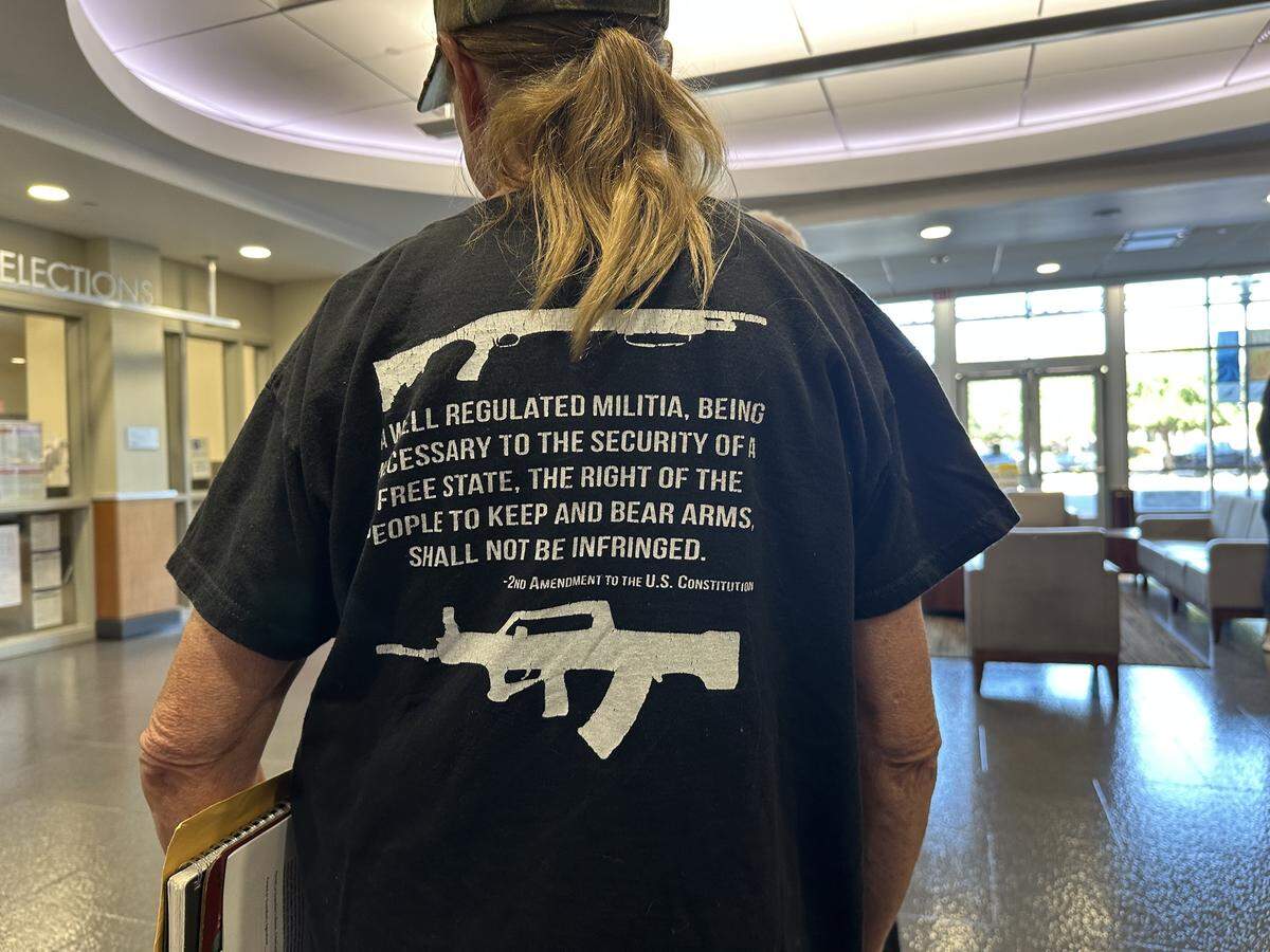 A Madera County resident is seen wearing a shirt expressing support for the Second Amendment at the Madera County Government Center on Tuesday, Oct. 21, 2025.
